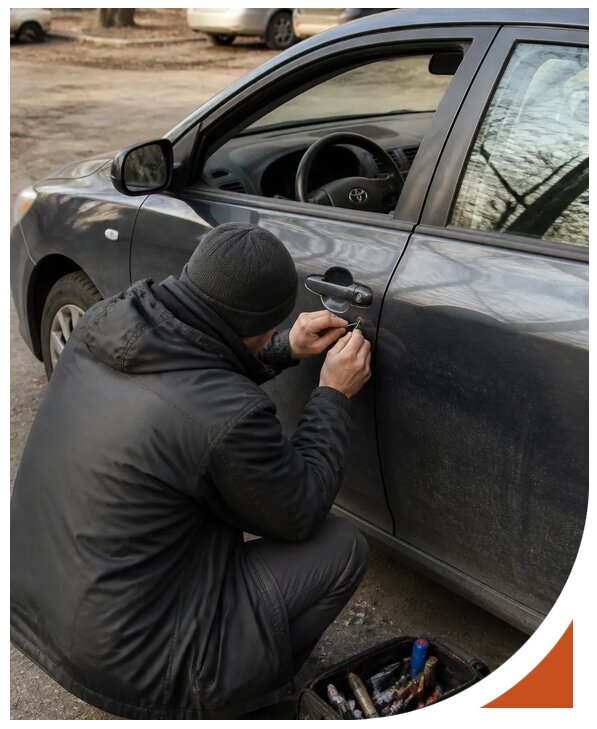 Профессиональное вскрытие автомобиля Тойота без повреждений в Карталах